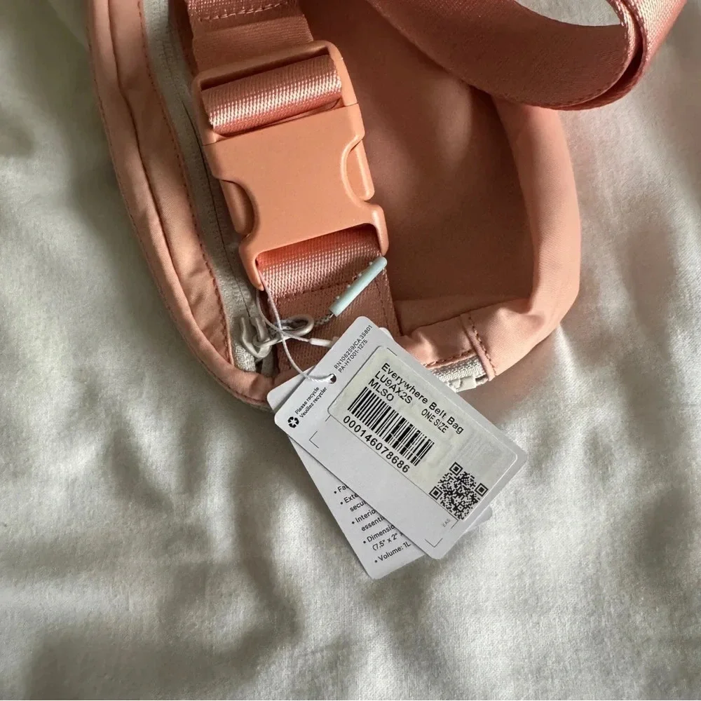 🆕🩷 Lululemon Everywhere Belt Bag Melon Sorbet